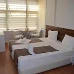 Grand Bed & Breakfast