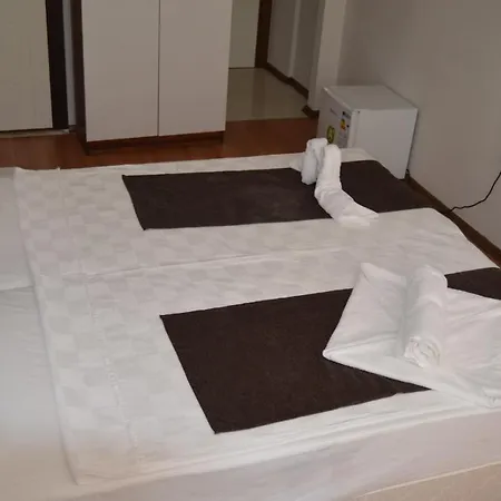 Grand Bed & Breakfast